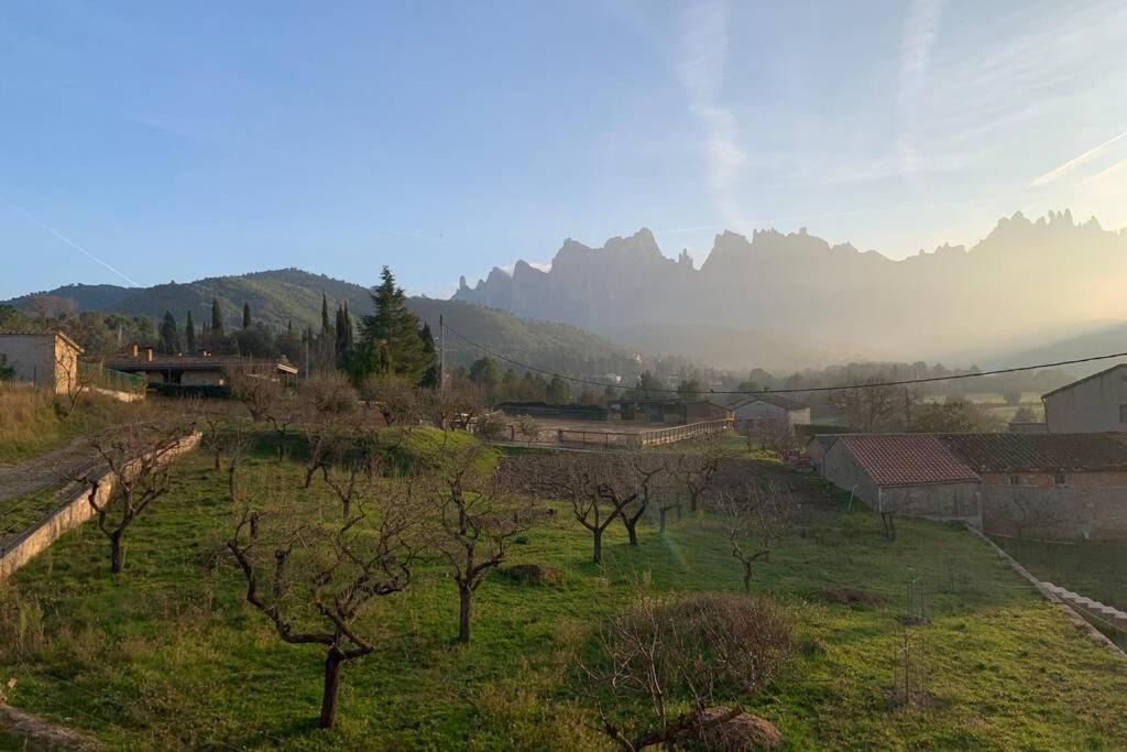 Masia Can Castanyola Marganell Εξωτερικό φωτογραφία